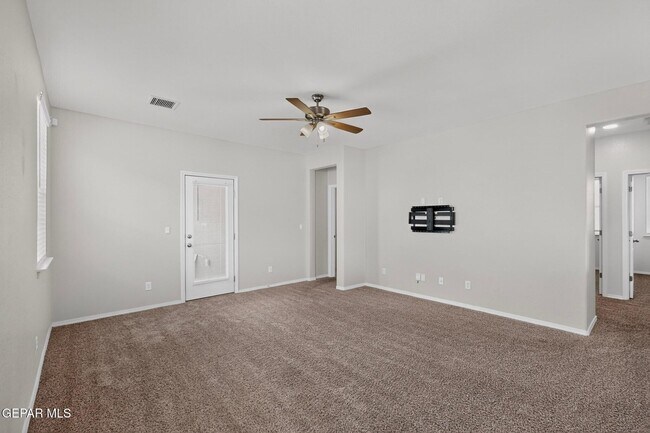 Building Photo - 12621 Cono Norte Dr