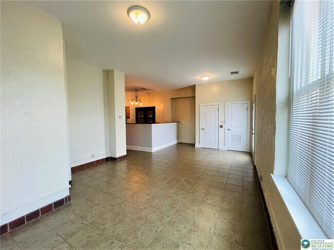 Foto del edificio - 147 S 4th St
