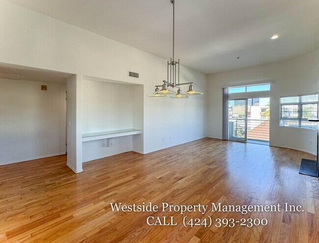 Foto del edificio - 127-133 S. Flores St.-4D