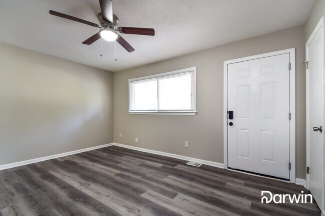 Foto del edificio - 521 Fielding Circle, Riverdale, GA 30274