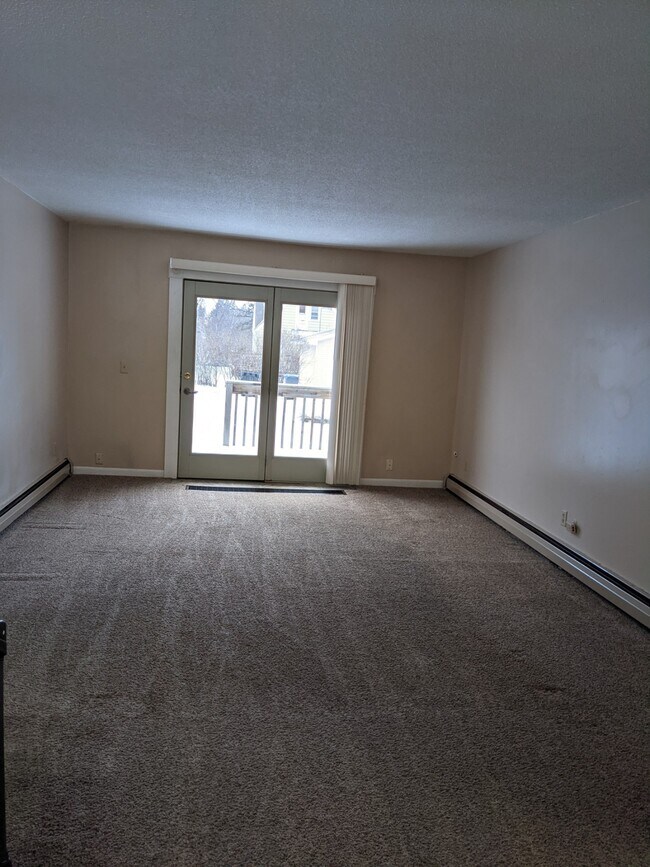 Living Room - 25 Maple Ave