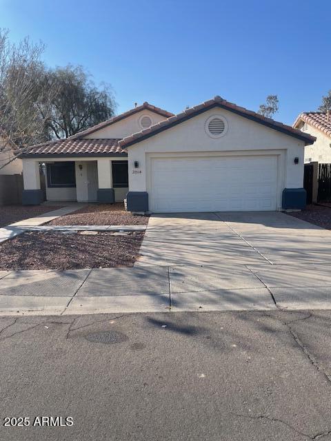 Foto principal - 2014-2084 N 84th Ln