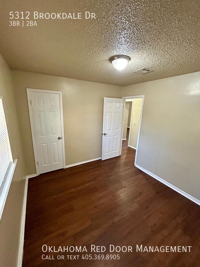 Foto del edificio - 5312 Brookdale Dr