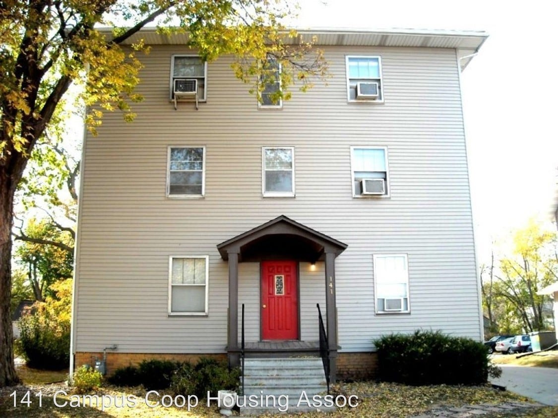 141 Campus Ave, Ames, IA 50014 Room for Rent in Ames, IA