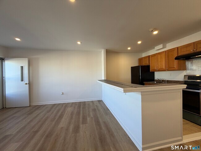 Foto del edificio - 69 Cove Rd