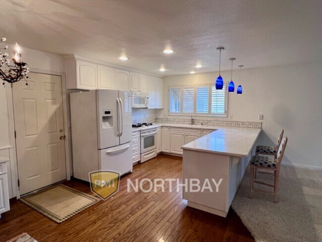 Foto del edificio - 2834 Vista Grande