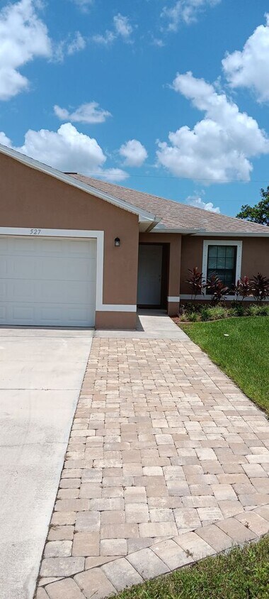 Foto principal - 523-527 SE 6 Place