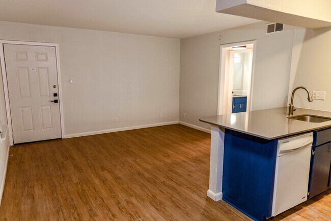 Building Photo - 3503 Alpine Cir