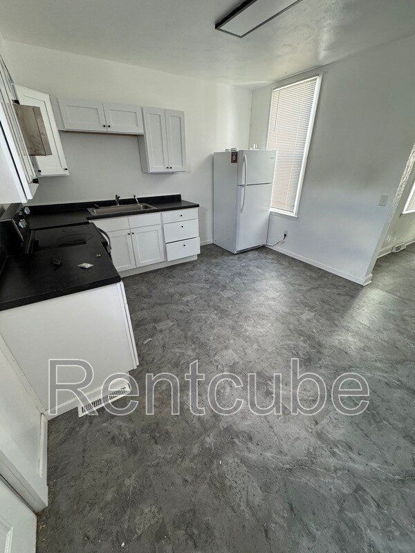 Foto del edificio - 1702 Rhomberg Ave