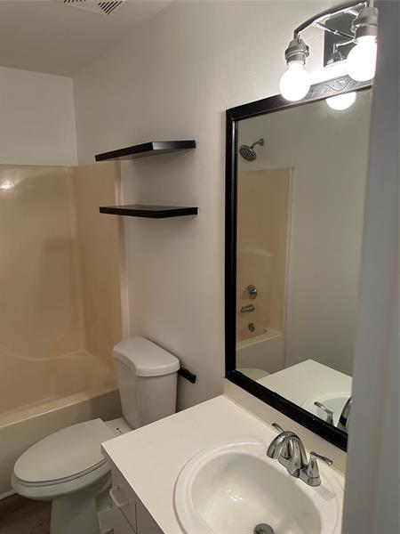 Building Photo - 2825 Stoneway Ln