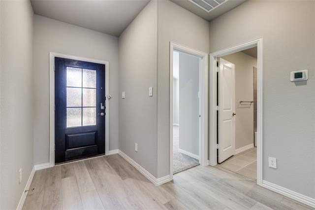 Foto del edificio - 5209 Meditation Dr