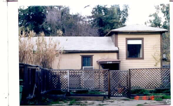 Building Photo - 27222 Dobbel Ave