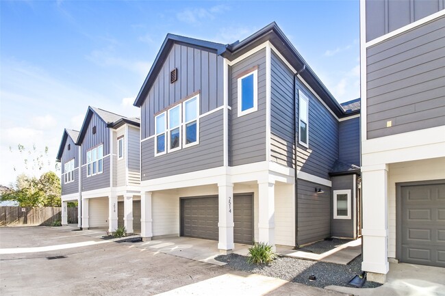 Foto del edificio - 2514 Terry St