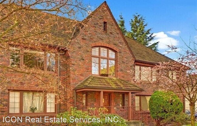 Foto del edificio - 711 NE 43rd St