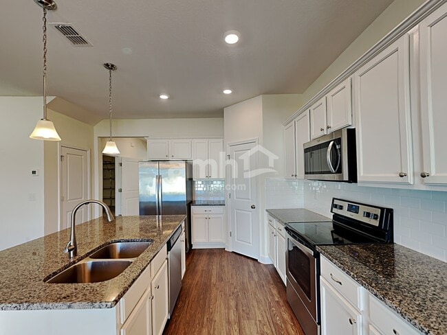 Building Photo - 37778 Dusty Saddle Ln