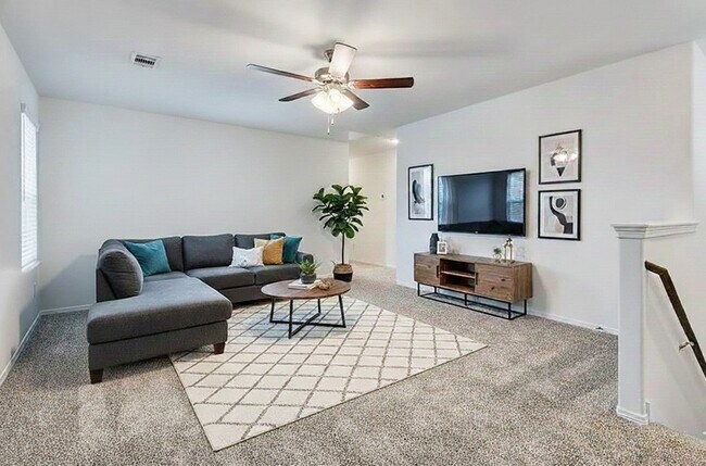 Foto del edificio - 5946 First Blush Dr