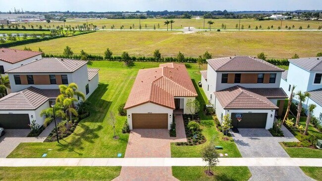 Building Photo - 4907 Coquina Pl