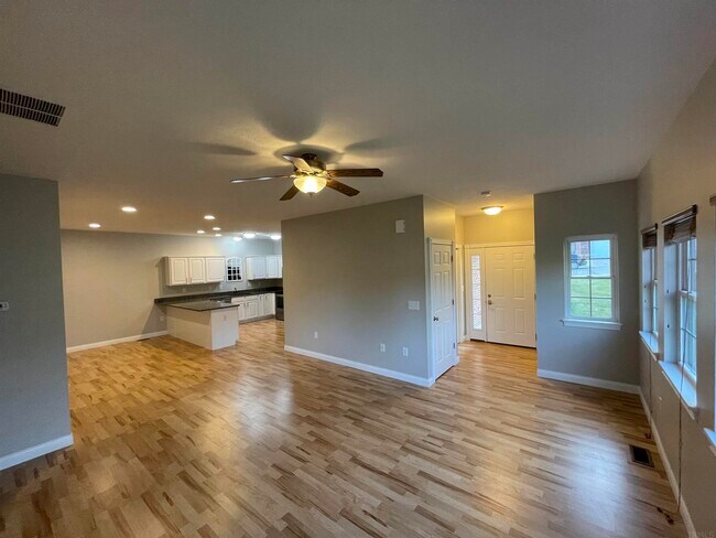 Foto del edificio - 2439 N Stonelake Circle