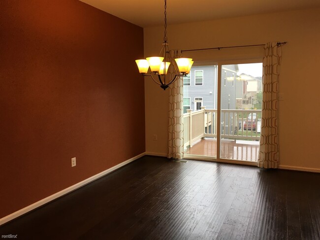 Building Photo - 710 Apple Orchard Dr