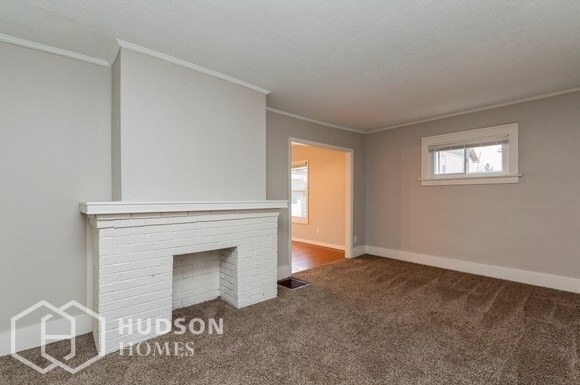Building Photo - 1073 Wilson Ave