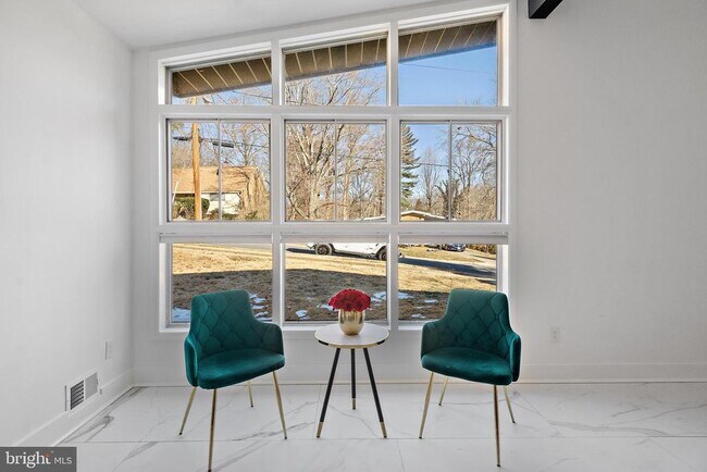 Foto del edificio - 608 Winona Ct