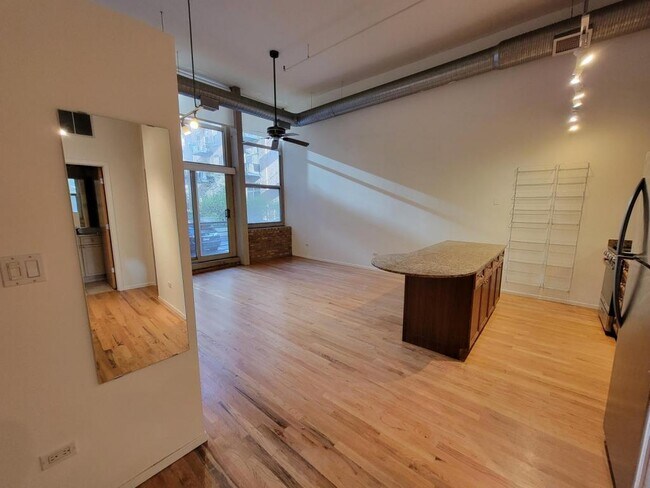 Foto del edificio - 417 S Jefferson St