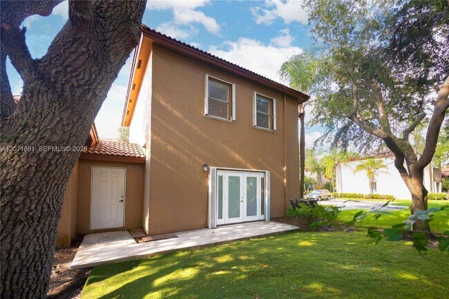 Foto del edificio - 16219 Emerald Cove Rd