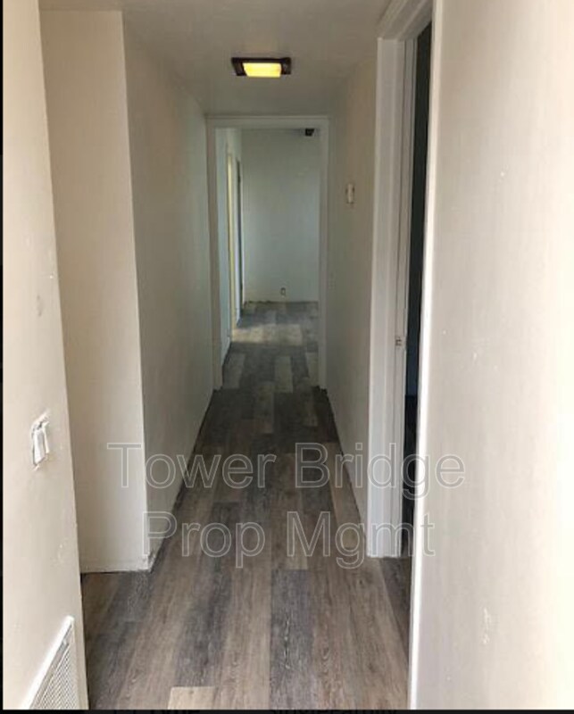 Building Photo - 4175 Scranton Cir