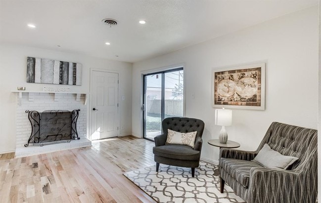 Building Photo - 1512 Wysong Dr
