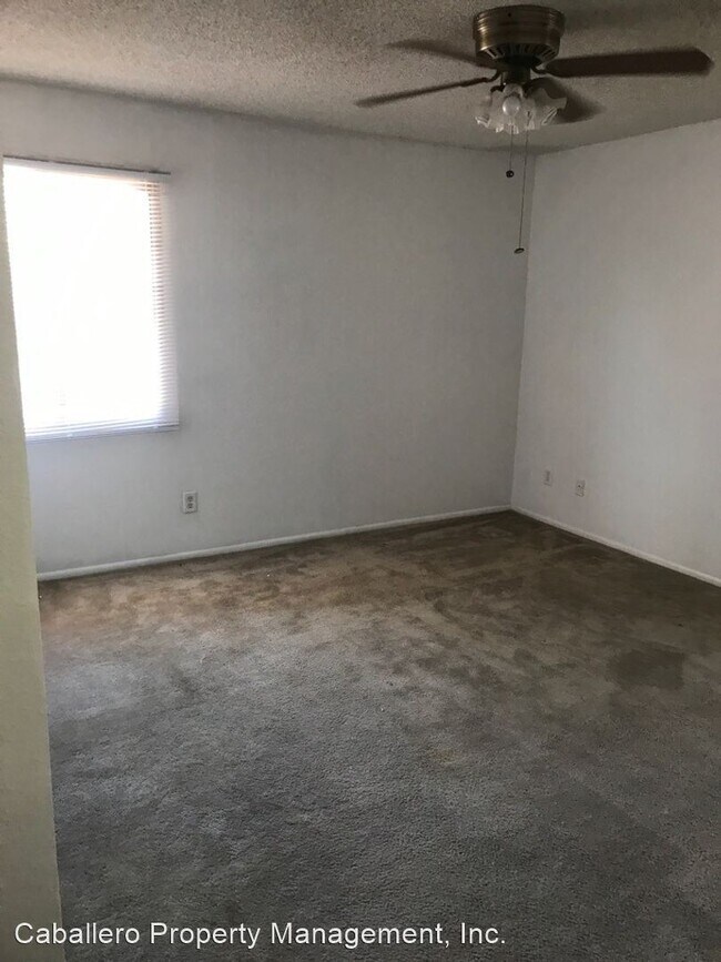 Foto del edificio - 6749 S Poplar St