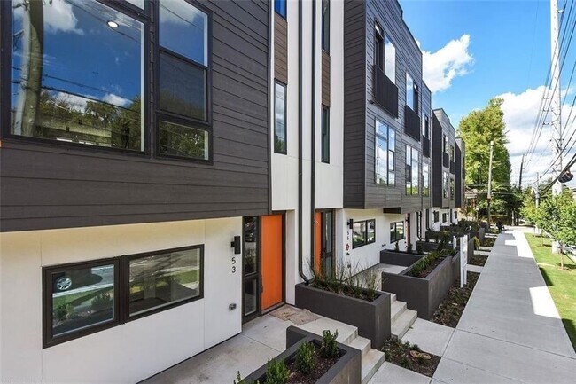 Foto del edificio - 53 Reynolds Square Ln