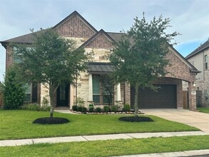 Building Photo - 14514 Fall Creek View Dr