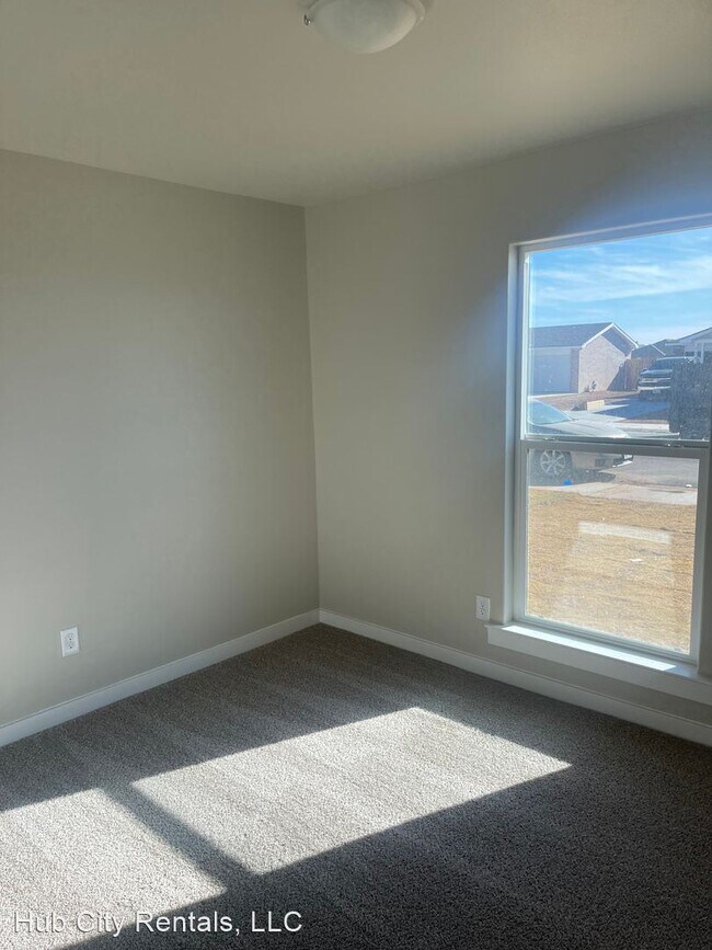 Foto del edificio - 3 br, 2 bath House - 1710 134th St