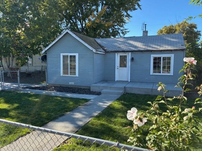 Building Photo - 515 N Kent Pl