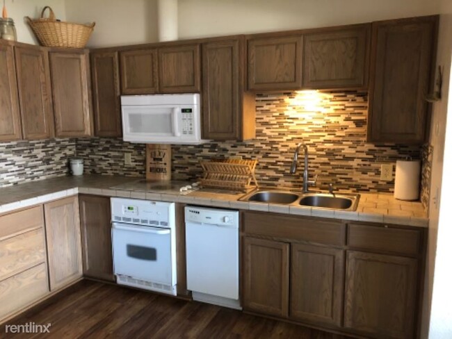 Building Photo - 3 br, 2 bath House - 8405 Big Rock Rd