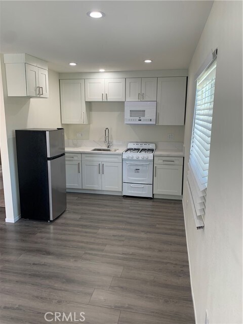 Foto del edificio - 470 Highlander Dr