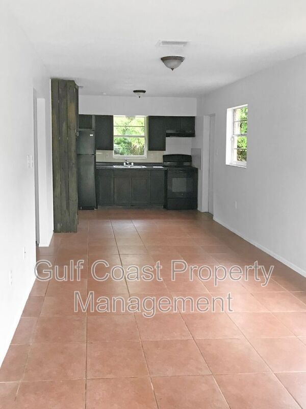 Foto del edificio - 809 60th Ave W