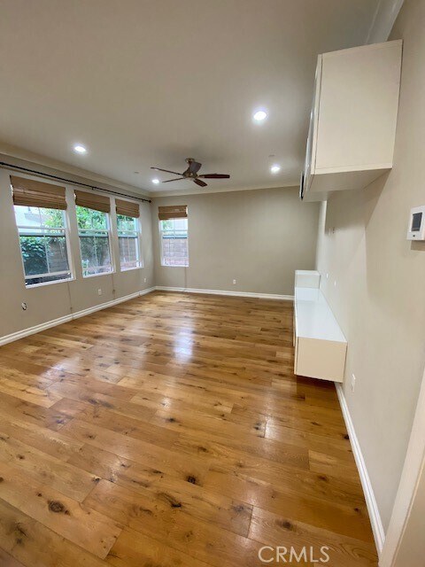 Building Photo - 179 Rodeo
