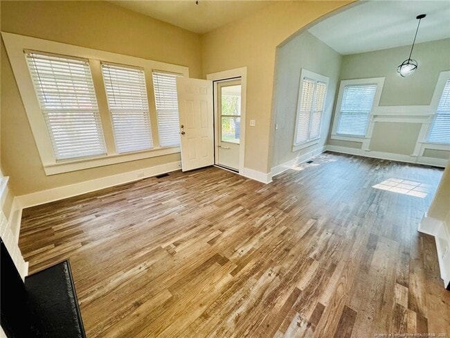 Foto del edificio - 1803 N Floyd Ave