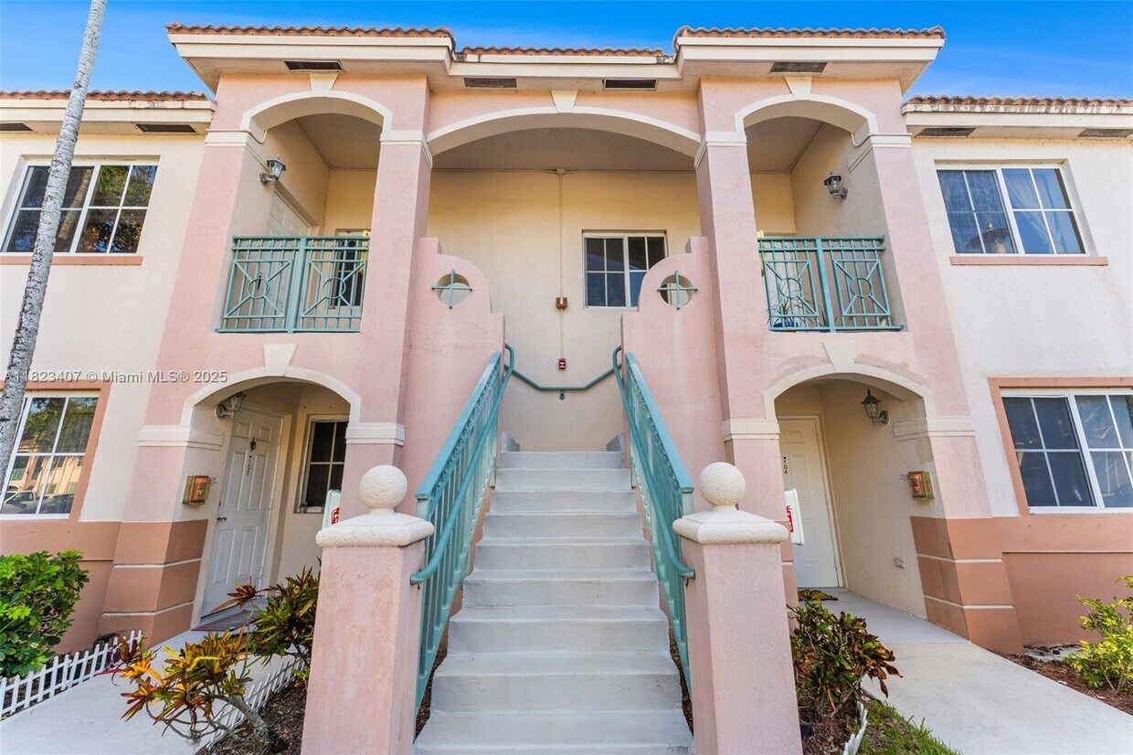 Foto principal - 2140 NW 78th Ave