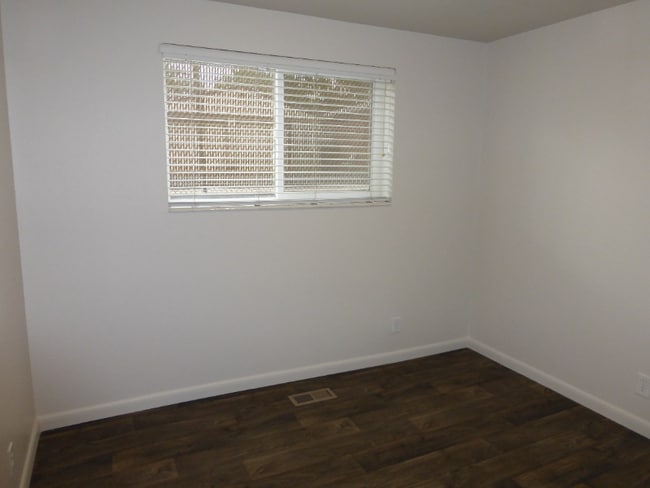 Building Photo - 2519 S 300 E