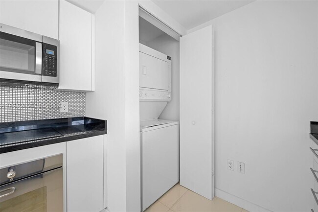 Foto del edificio - 92 SW 3rd St