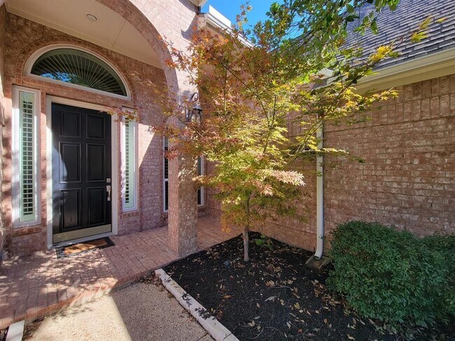 Building Photo - 920 Midland Creek Dr