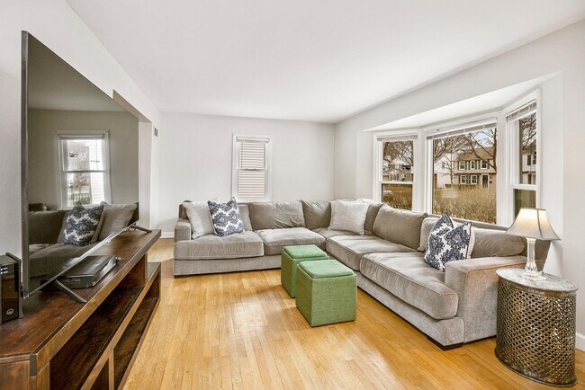 Foto del edificio - 5139 N Kent Ave