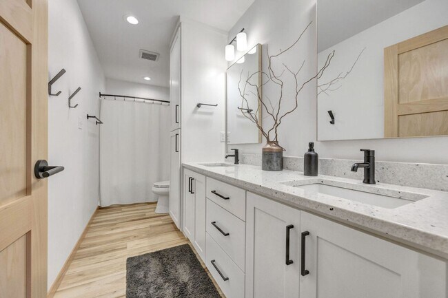 Building Photo - Executive Rental – Custom 5-Bedroom, 3.5-B...