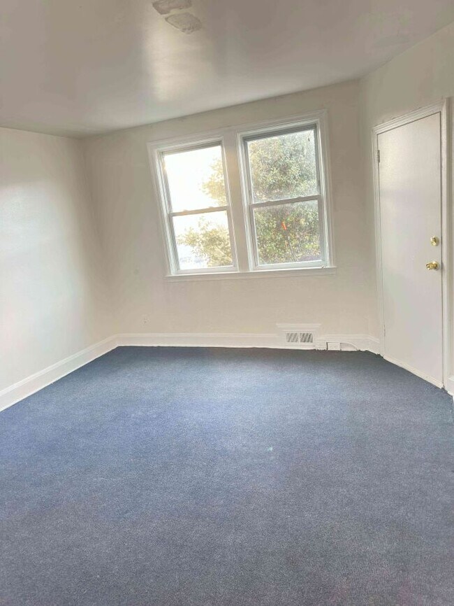 Foto del edificio - 419 Gusryan St