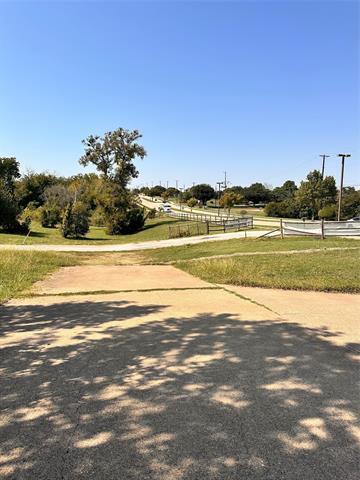 Foto del edificio - 1122 E Parkerville Rd