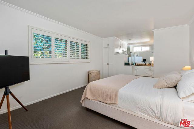 Foto del edificio - 4247 Sespe Ave