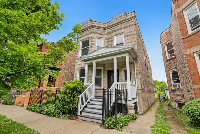 Building Photo - 2641 W Altgeld St