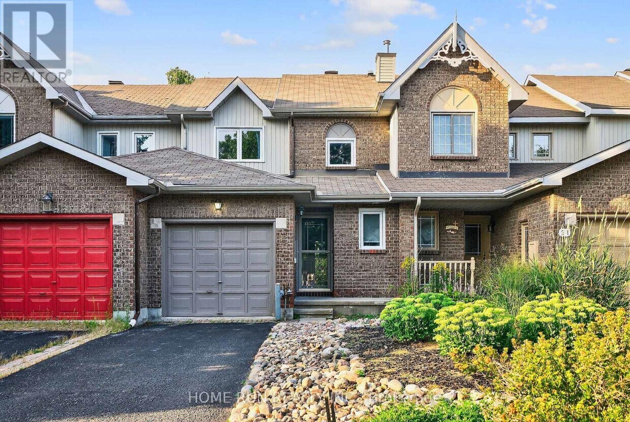Photo principale - 19 Harrington Ct